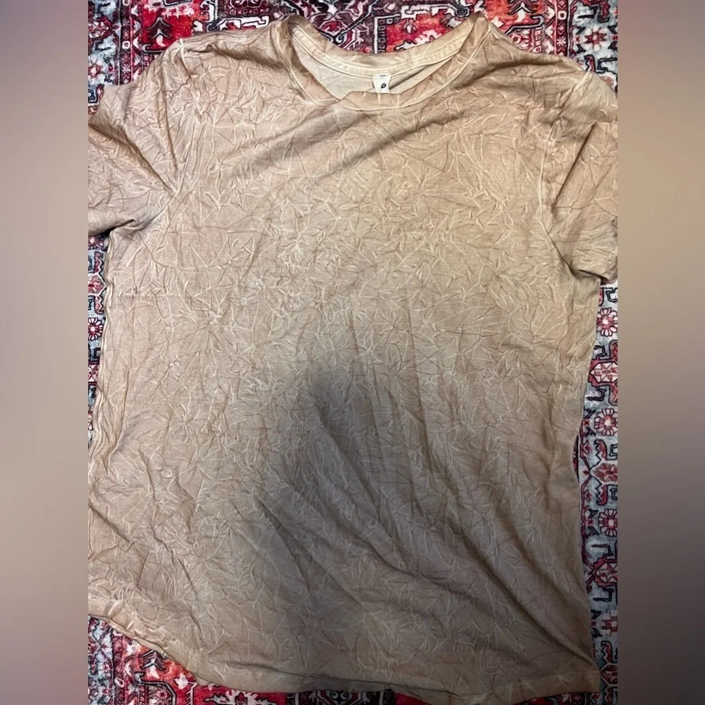 Lululemon short sleeve marble top size 4 excellent condition tech swiftly soft